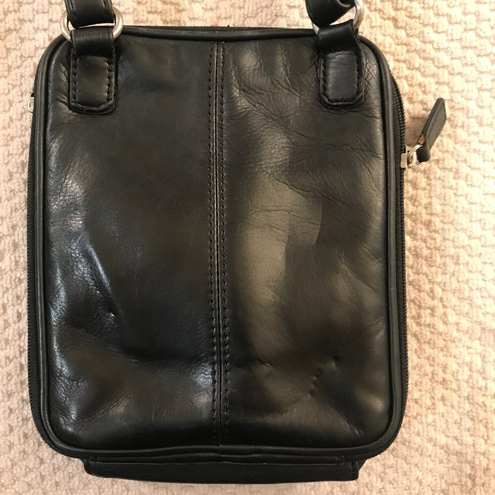 Fossil Black Leather Shoulder Purse / Crossbody Purse - Picture 3 of 8